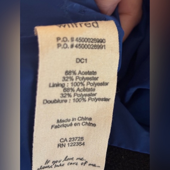 WILFRED | Aritzia Equis Cropped Open-Front Crepe Black Blazer Jacket (Size 6) - Picture 8 of 8